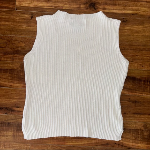 Dress Barn Vintage White Ribbed Tank Top - Picture 4 of 7